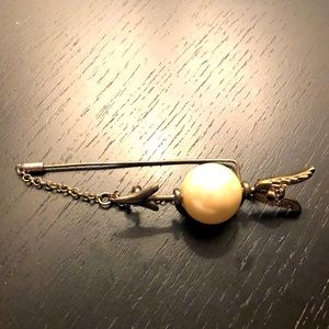 Alexander McQueen gunmetal pearl brooch